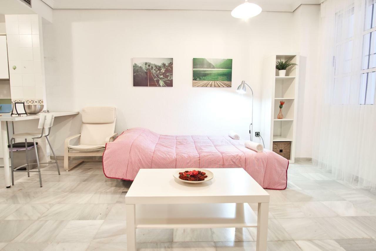 Pureza Oasis Suite Sevilla Bagian luar foto