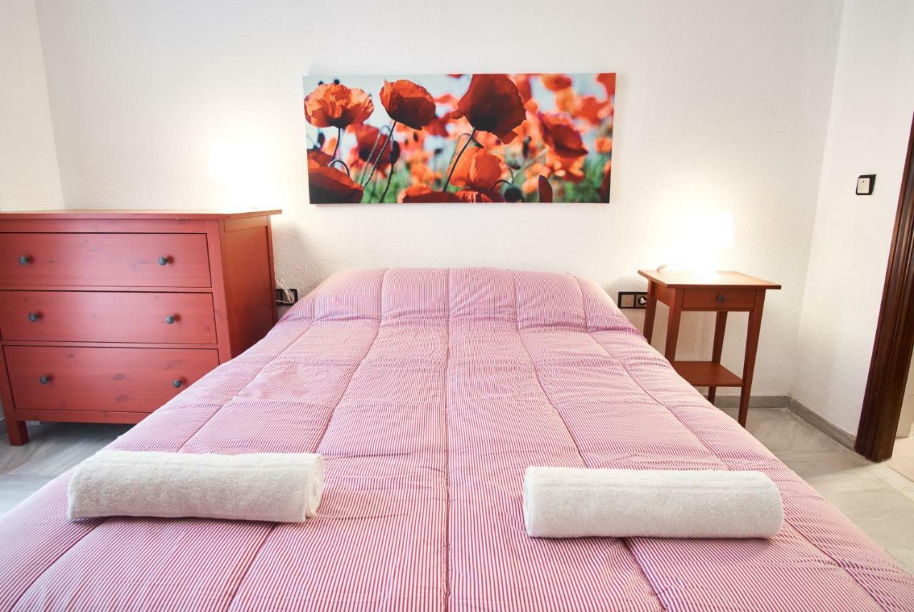 Pureza Oasis Suite Sevilla Bagian luar foto
